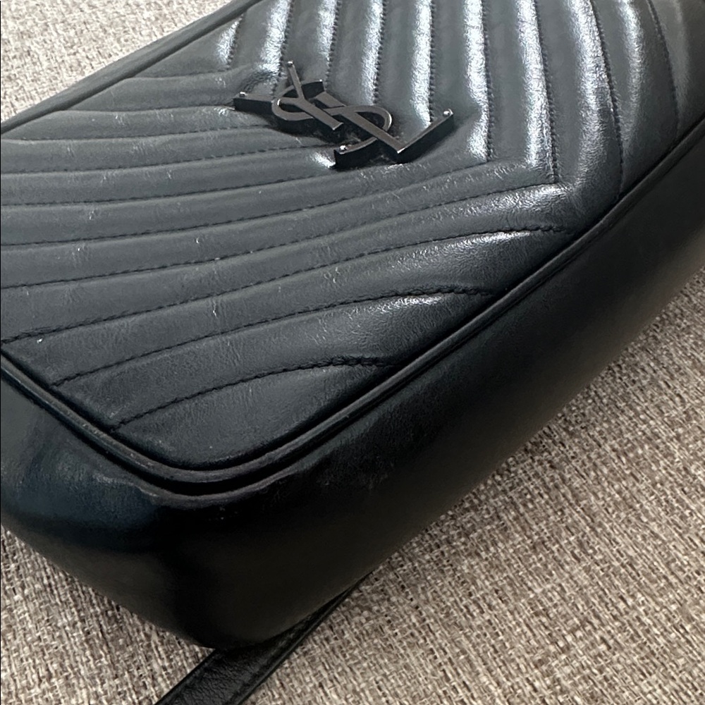 Yves Saint Laurent Black Chevron Leather Lou Camera Monogram Purse Bag YSL - Picture 10 of 13